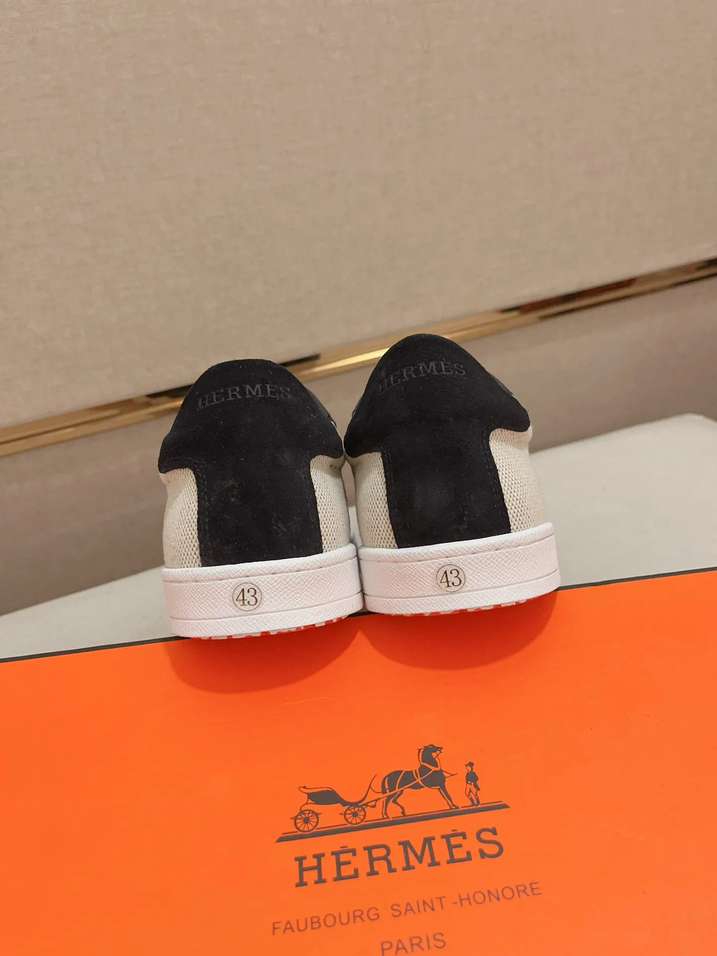 Men's clothing and shoes💰: 400💰《HERMES》【Classic Original Version】Hermès; Top 🔝 Purchasing Agency 🔍🔍Men's latest 🇺🇸 counter sales simultaneously, original ▲▲cowhide imported from Italy ▲▲Exquisite workmanship (Italian 🇮🇹Imported water-dyed 🐂cowhide lining) sole: original sole provided by the original factory, ⚠️exclusive double-layer activity·TPR·rubber·combined molded outsole; Code number: 38-44 (45/46 can be customized, non-refundable)